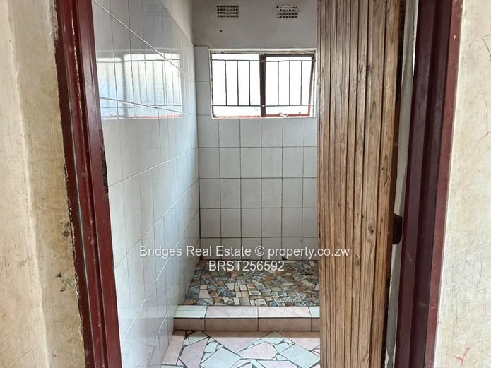4-Bedroomed house for Sale-Chitungwiza Unit L