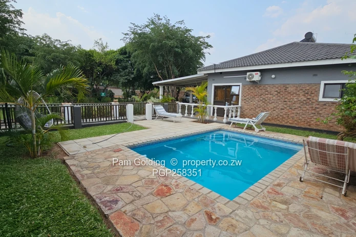 Victoria Falls 5 Bedroomed Property for Sale.