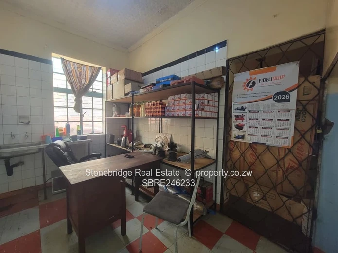 Prime Commercial Bulawayo CBD Townhouse for sale