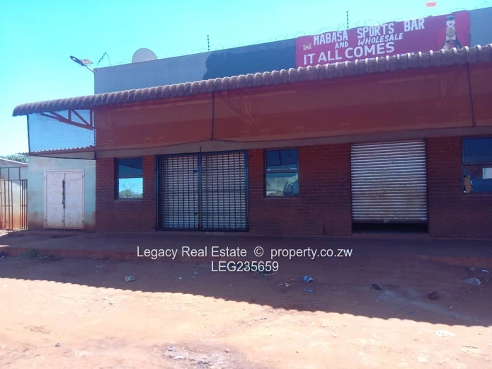 Excellent Business Space,Large Multi-Purpose Shop for Rent in Hatcliffe,