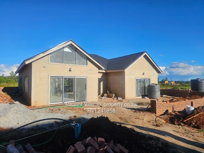 500m² Stand Nyeredzi Ridge – Newly Built Home