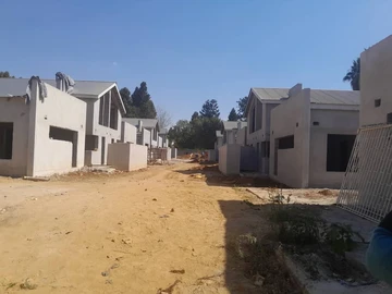 3 Bedroom Flat & Apartment