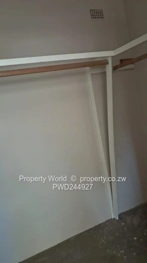 3 Bedroom House To Let In Greendale North