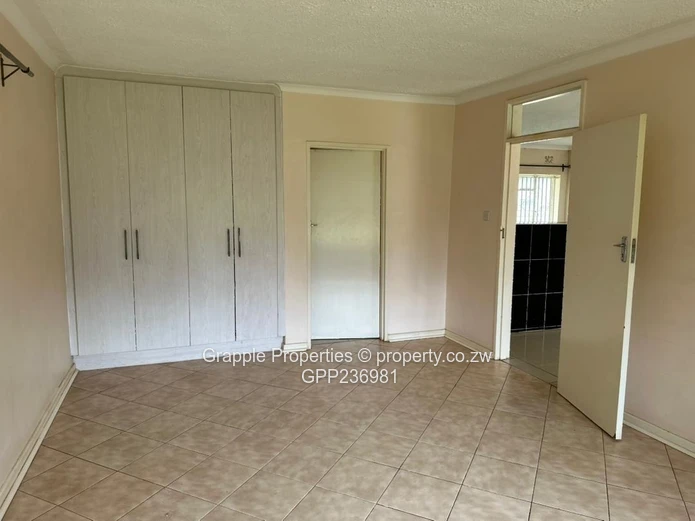 Mt Pleasant close to Arundel Village 