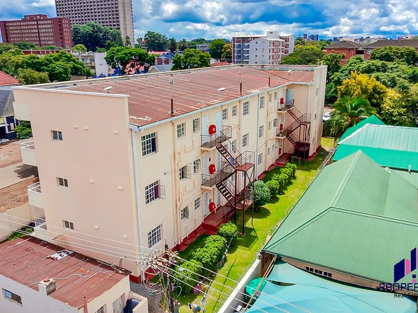 24 Bedroom Flat & Apartment