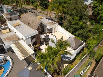 3 Bedroom Flat & Apartment