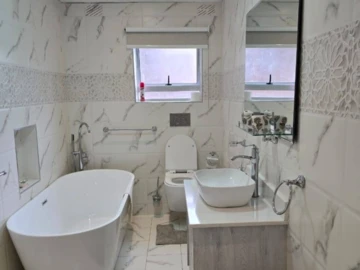 3 Bedroom Garden Flat