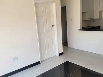 3 Bedroom Flat & Apartment