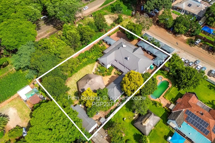 The Perfect Business Location: Close to the City & Major Hospital.