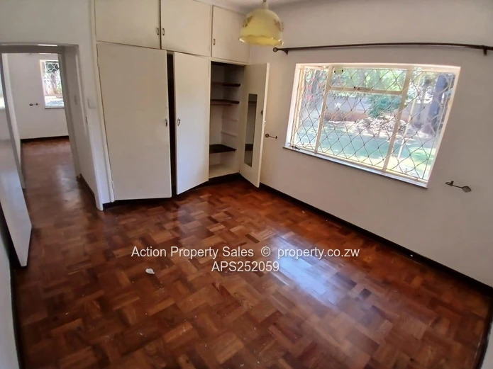 4 Bedroom House In Mount Pleasant! 