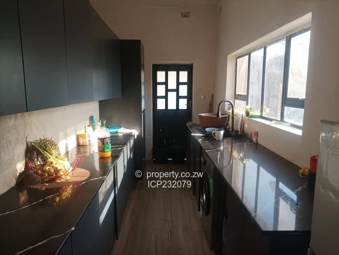 Double story in crowhill views for sale with a Tittle Deed going for 180k neg