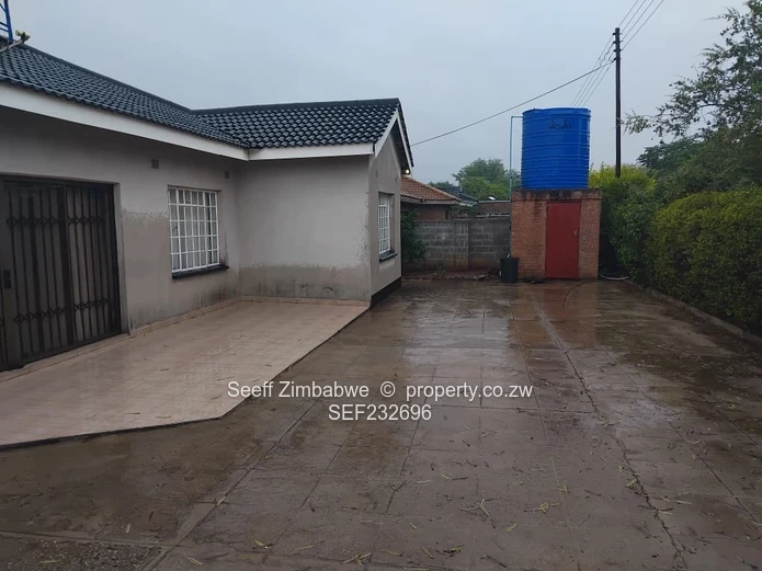 Selbourne Park, Bulawayo – Modern 3-Bedroom Townhouse for Sale (Chelmsford Road) (Sole Mandate)