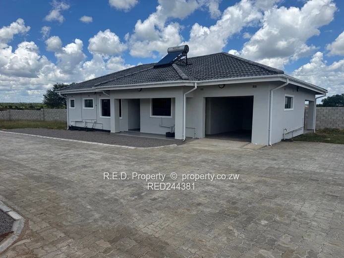 Four-Unit Townhouse Development in Hopelyn!