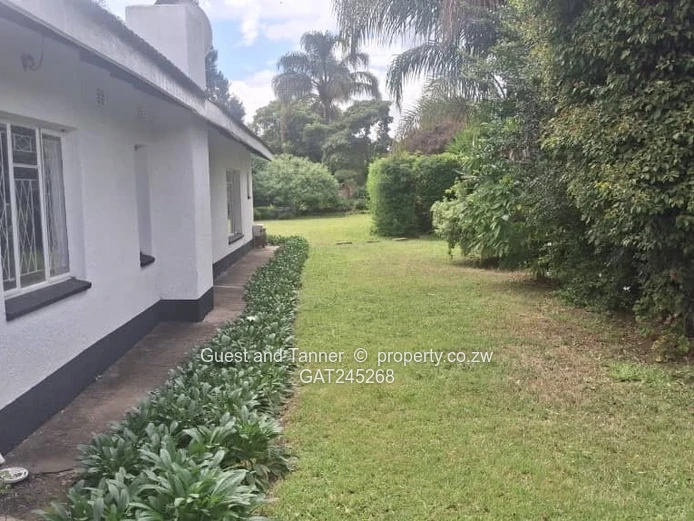  6-Bedroom House For Sale In Old Marlborough