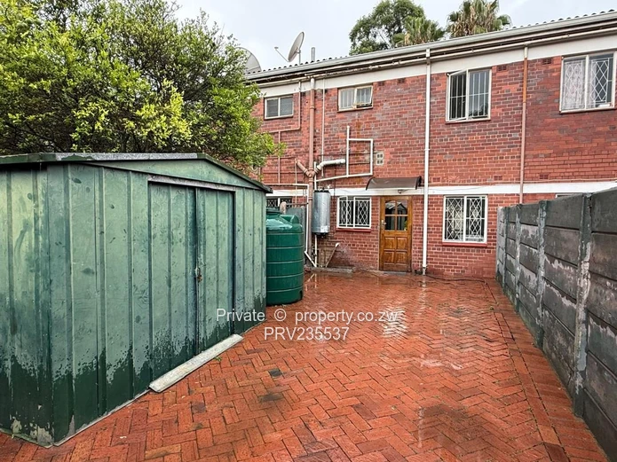 Avondale 2-Bed Garden Flat — Modern Kitchen & Borehole