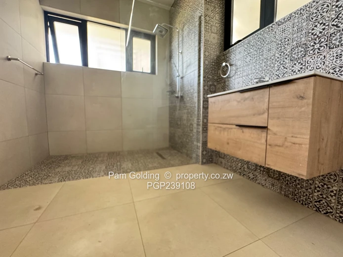 Modern - 1 Bedroom Apartment 