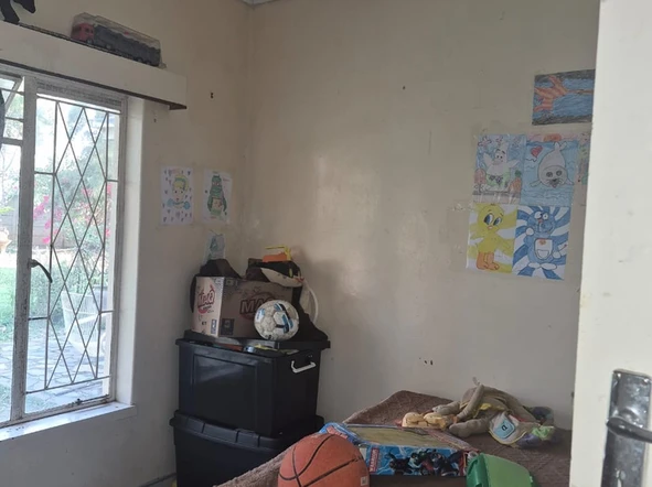6 Bedroom House