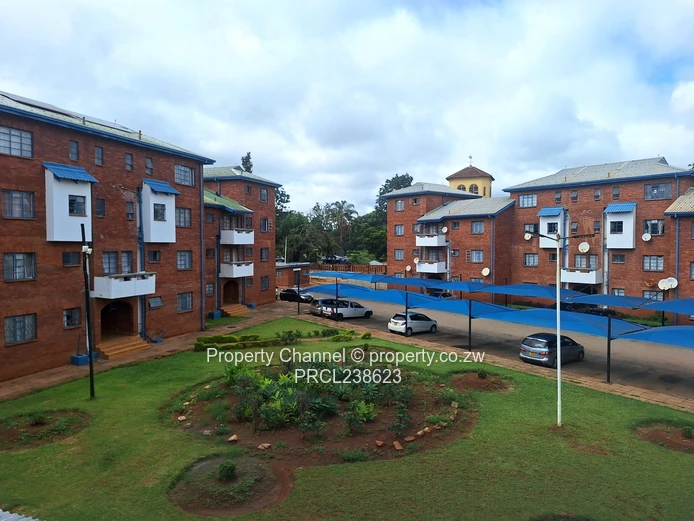 Old Marlborough cozy duplex just off Harare Drive.
