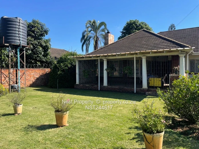 Milton Park 3-Bed with Verandah, Garden & Garage