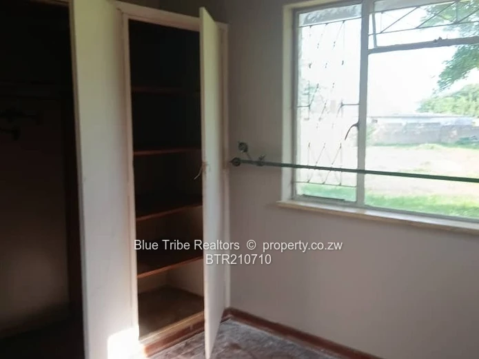 House for rent in Waterfalls 