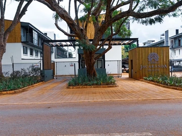 3 Bedroom Garden Flat