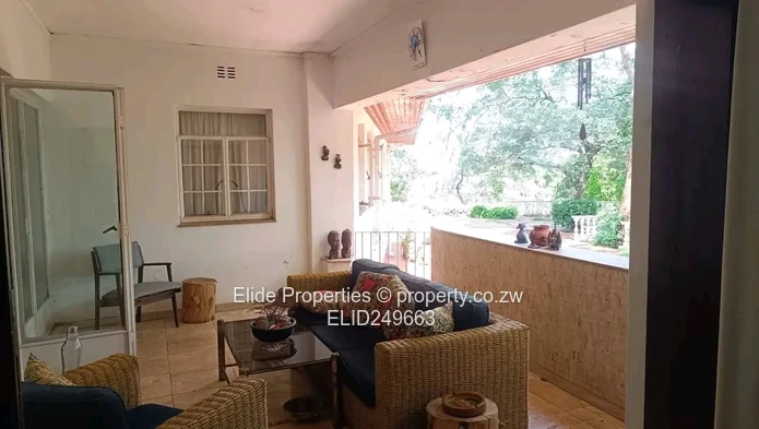 Spacious 3-Bed Avondale Home on 3291m² with Pool & Borehole