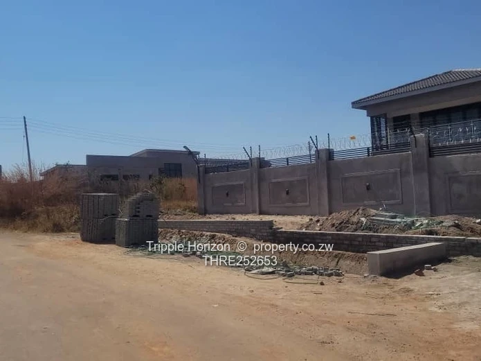 Ruwa Elizabeth Park  — Tarred Roads & Sewer, Near New Homes