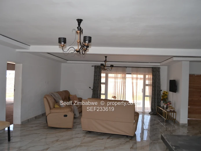 Stunning 5-Bedroomed House In Mtpleasant Heights