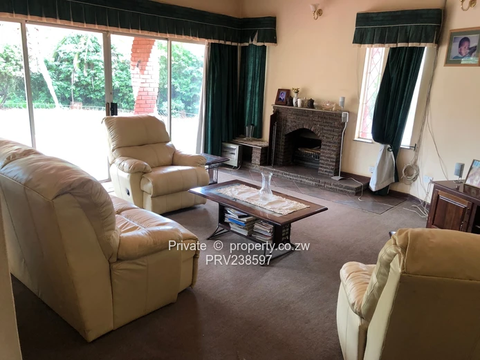 4 Bedroom Family Home in Vibrant Greystone Park (Sole Mandate)