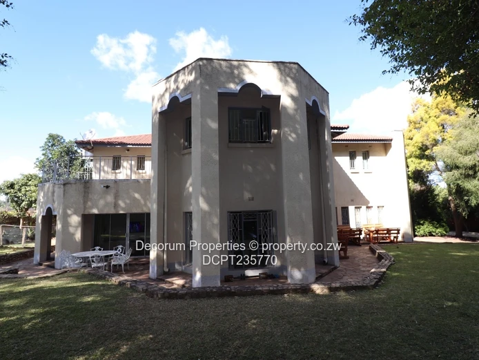 Spacious 6-Bedroom Double- storey Home For Sale in Gunhill