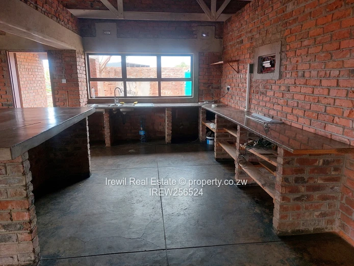Pomona Commercial Property 