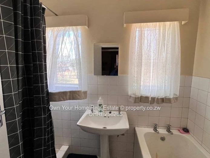 Grange house to rent 