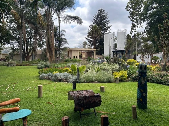 3 Bedroom Flat & Apartment