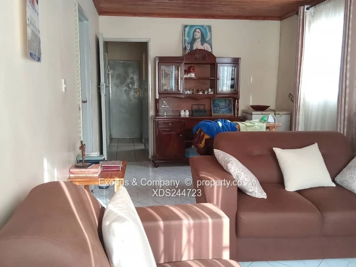 House for sale in Chitungwiza