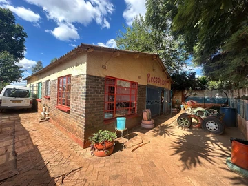 Hatcliffe Property For Sale 