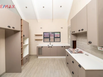 4 Bedroom Townhouse Complex