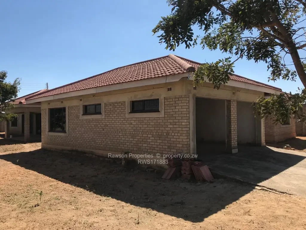 4 Bed Houses for Sale in Rockview RWS171883