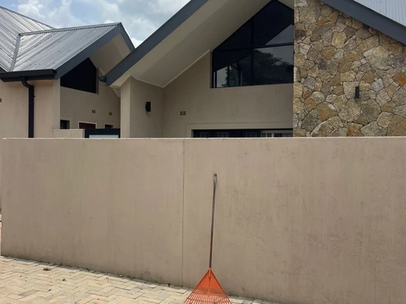 3 Bedroom Garden Flat