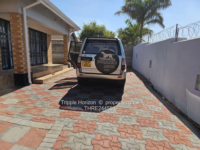 Glaudina 5-Bed Home — Modern Island Kitchen, Borehole