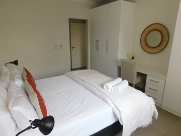 3 Bedroom Flat & Apartment