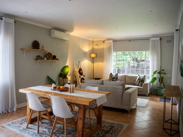 3 Bedroom Flat & Apartment