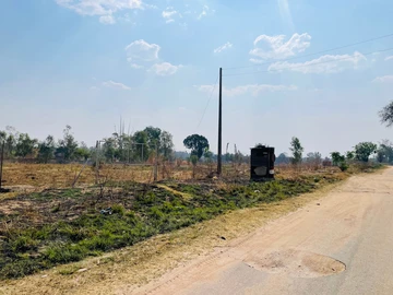 Commercial & Industrial Land