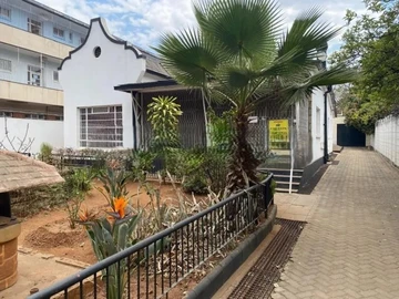 **Prime Office Space in Bulawayo CBD: 700 m² with Borehole**