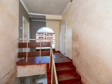 3 Bedroom Flat & Apartment