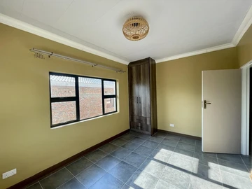 3 Unit Townhouse Complex