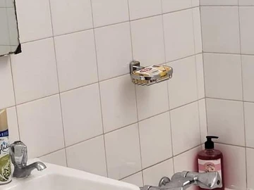2 Bedroom Flat & Apartment