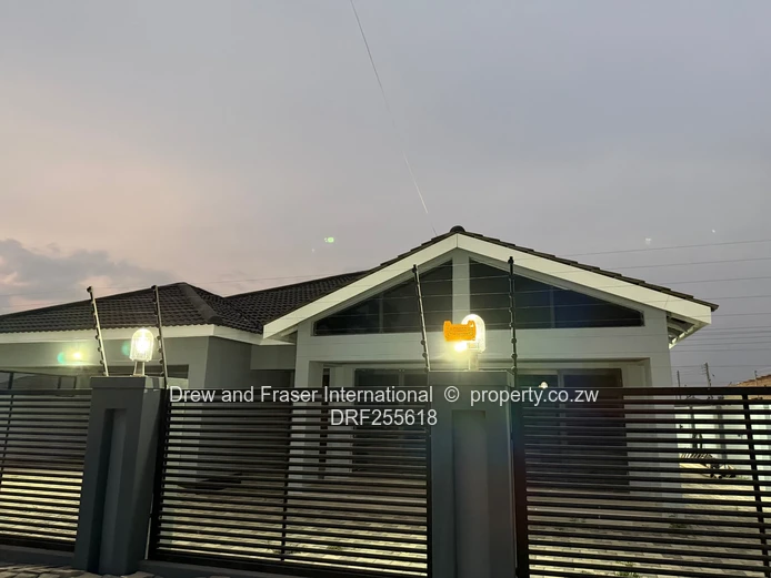 Gated Modern 4-Bed Home in Mabvazuva with Borehole