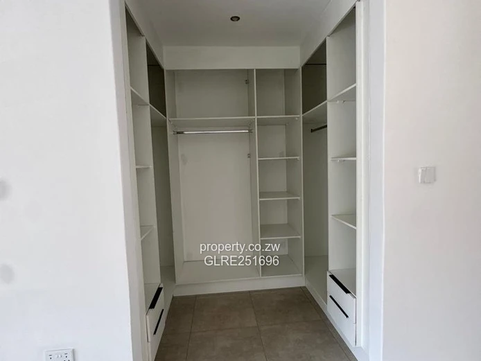 Modern 7-Bed Kambanji Home — 3-Car Garage & Borehole