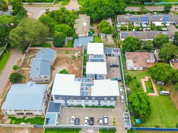 2 Bedroom Flat & Apartment