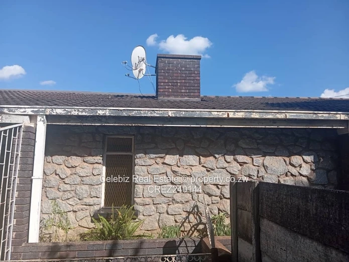 Chadcombe garden flat for sale